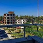 Mjolly Apartment Golem
